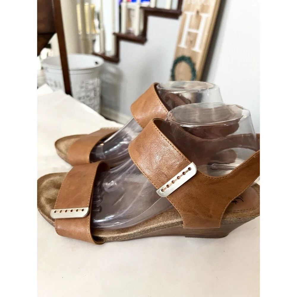 Womens Brown Luggage Sofft Verdi II Sandals 9.5 Tan Wedge Hook Loop Comfort